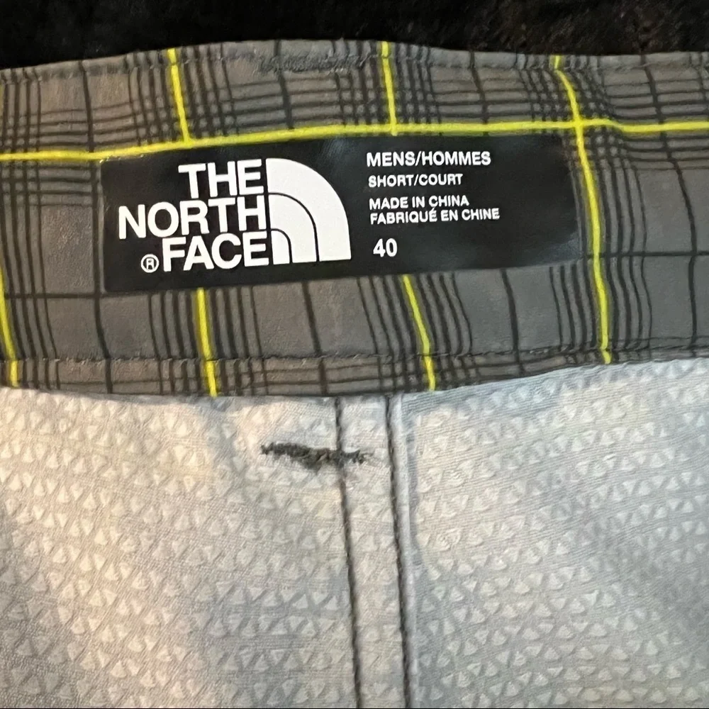 The North Face Gray Lime Green Plaid Shorts Lightweight Stretch Men's Size 40